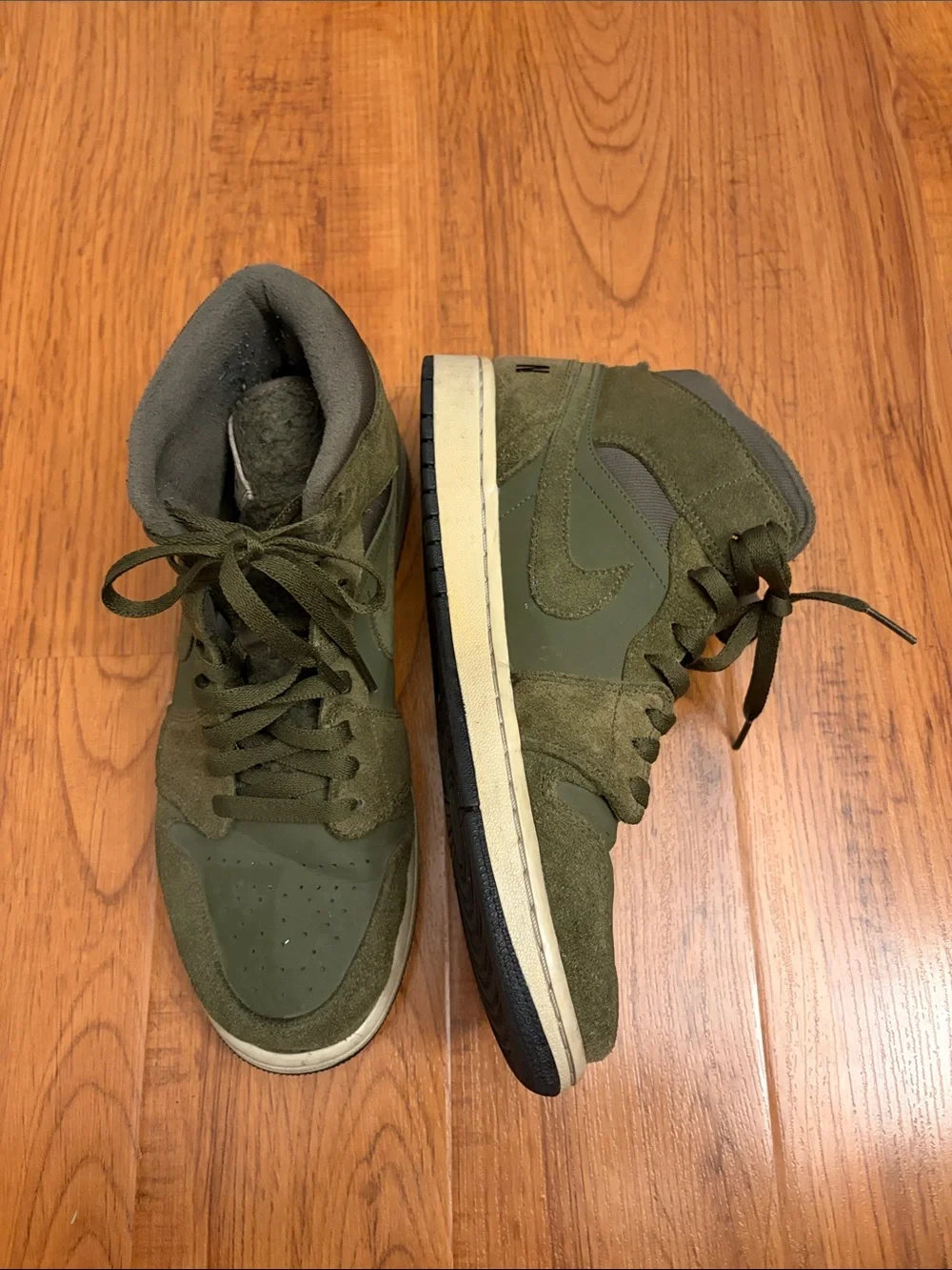Air Jordan 1 Retro Mid 'Olive Canvas', size 10, with flaws‎